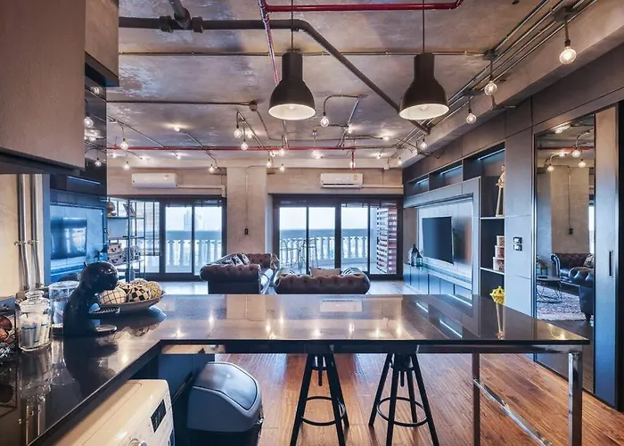 Loft Style Skyline 100 Sq.m. Appartamento *